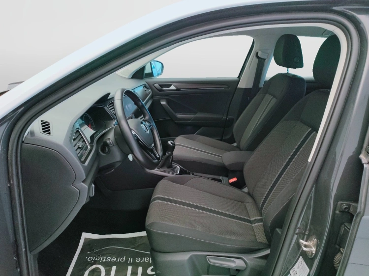 15 - Volkswagen T T-Roc 1.0 tsi Style 115cv