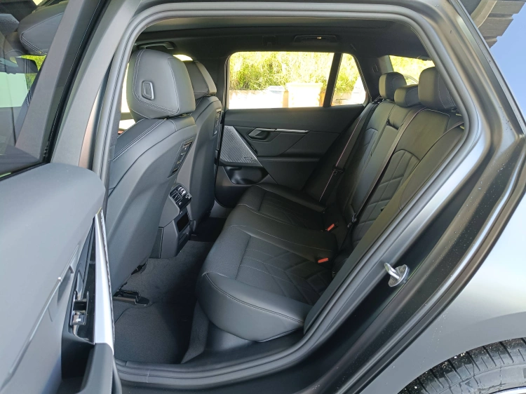 9 - BMW Serie 5 BMW 540d xDrive Touring