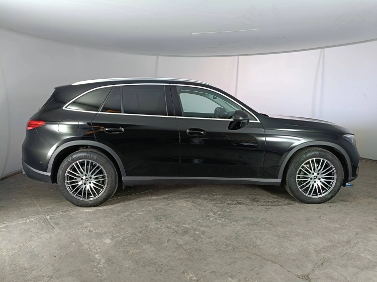 3 - Mercedes-Benz GLC 220 d Advanced Plus 4matic auto