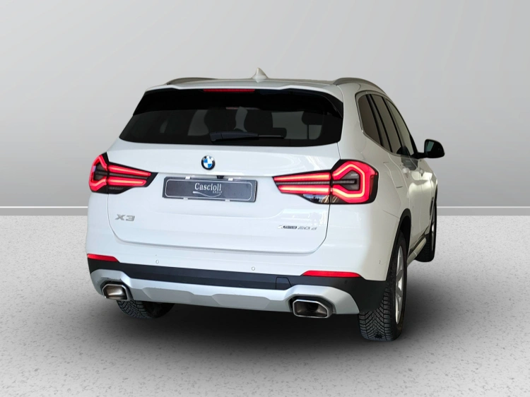 6 - BMW X3 X3 xdrive20d mhev 48V auto
