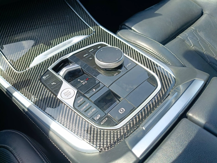 19 - BMW X5 M X5 M60i auto