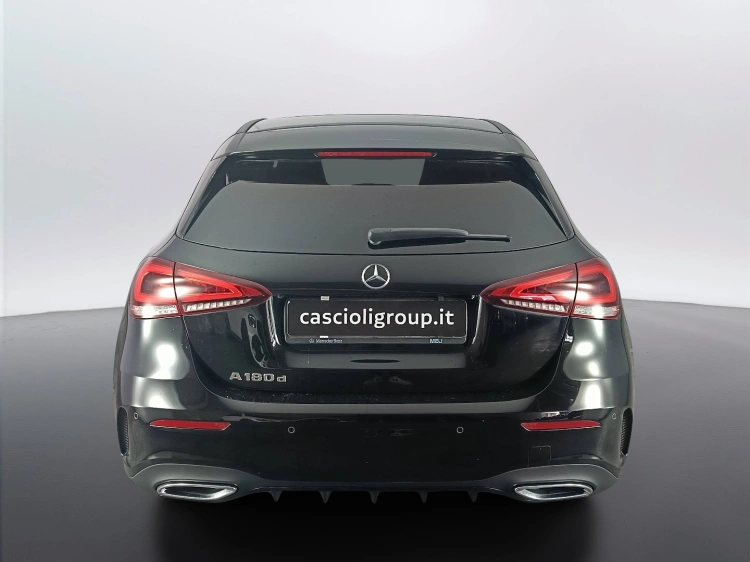 4 - Mercedes-Benz Classe A 180 d Premium