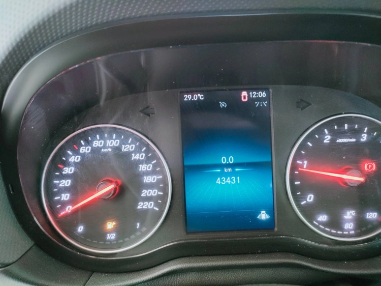 16 - Mercedes-Benz Citan Tourer Long 110 cdi Pro