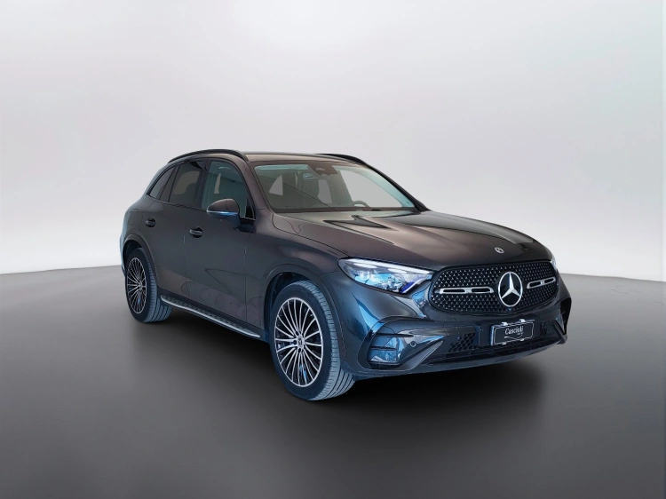 3 - Mercedes-Benz GLC 220 d AMG Line Advanced 4matic auto