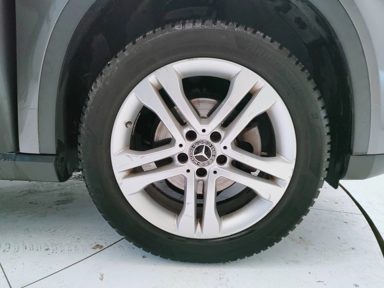 9 - Mercedes-Benz GLA 180 d Sport auto