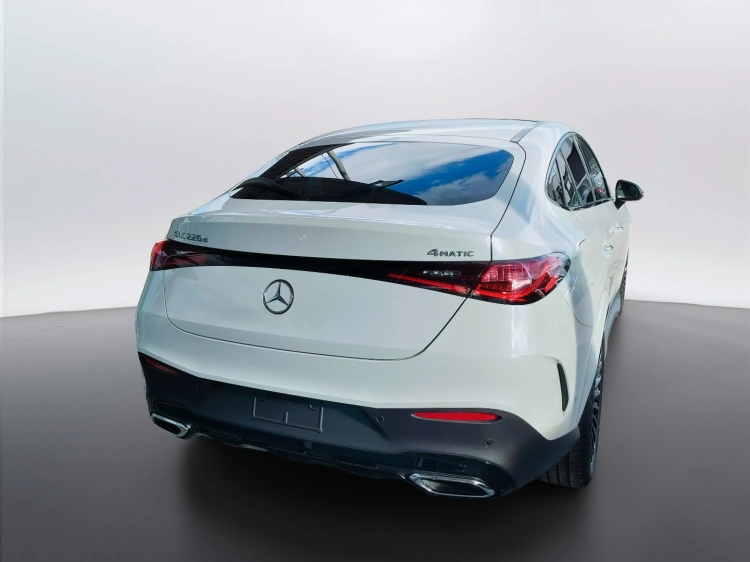 3 - Mercedes-Benz GLC 220 d 4MATIC Coupe