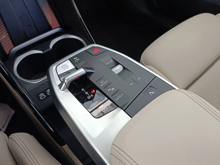 16 - BMW X2 X2 sdrive 18d MSport Pro auto