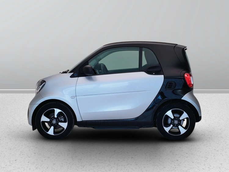 3 - smart fortwo Fortwo eq Passion 4,6kW
