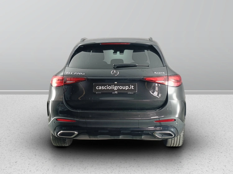 5 - Mercedes-Benz GLC 220 d AMG Premium Plus 4matic auto