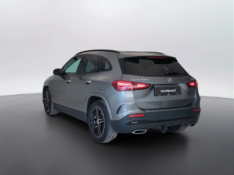 7 - Mercedes-Benz GLA 200 d AMG Line Advanced Plus 4matic auto