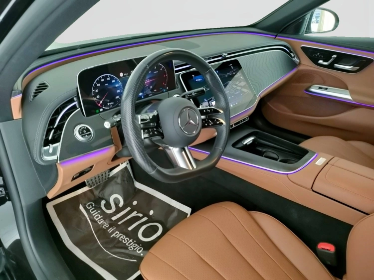 14 - Mercedes-Benz Classe E 220 d AMG Line Advanced Plus auto