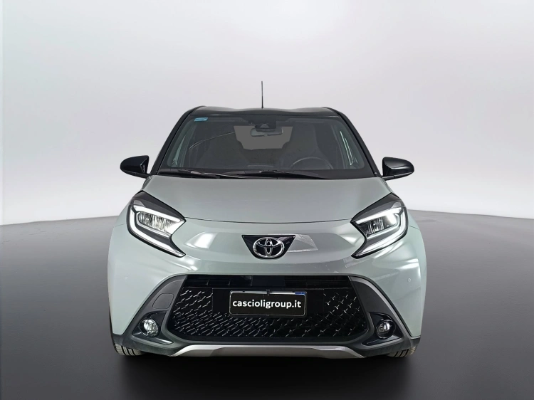 2 - Toyota Aygo X Aygo X 1.0 Lounge 72cv s-cvt