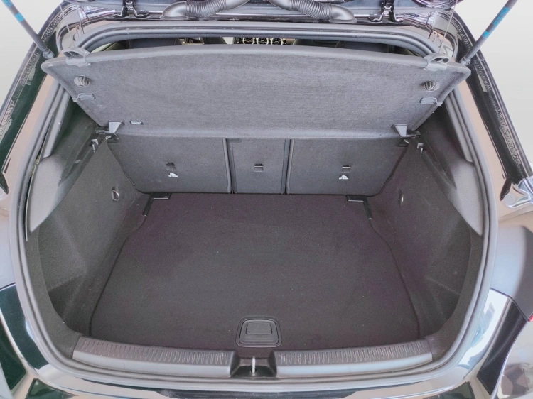 15 - Mercedes-Benz Classe A 180 d Premium auto