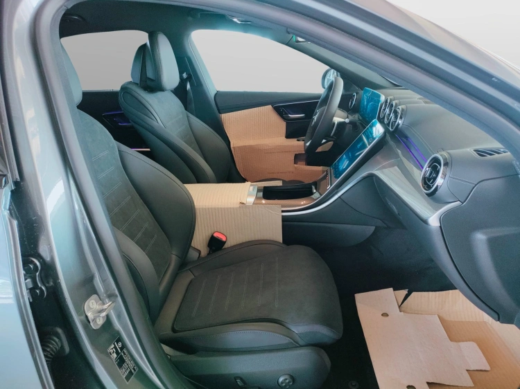 12 - Mercedes-Benz Classe C 220 d 4MATIC
