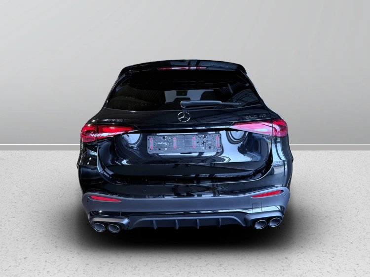 7 - Mercedes AMG GLC Mercedes-AMG GLC 43 4MATIC