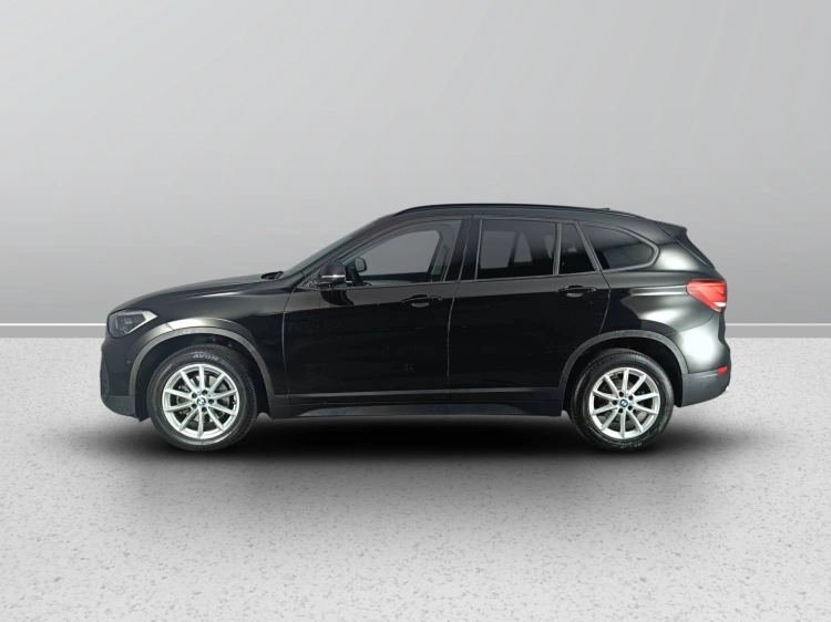 6 - BMW X1 X1 sdrive18d Advantage auto