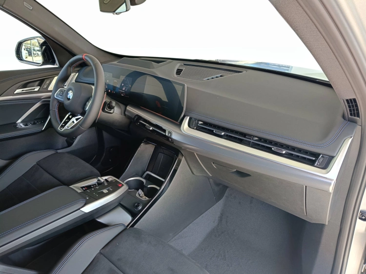 10 - BMW X1 M BMW X1 M35i xDrive