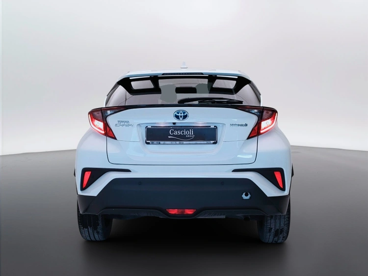 4 - Toyota C-HR C-HR 1.8h Trend e-cvt
