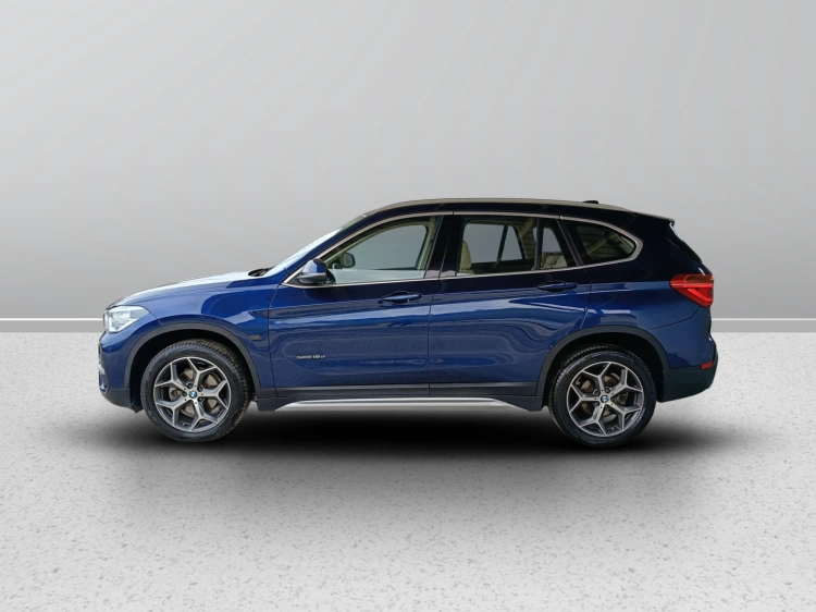 6 - BMW X1 X1 sdrive18d xLine auto