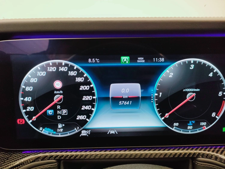 18 - Mercedes-Benz Classe G 400 d AMG Line 330cv auto