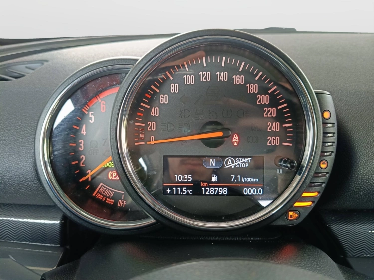 12 - MINI Cooper Mini Clubman 1.5 One D