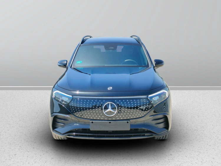 2 - Mercedes-Benz EQB 250+