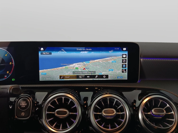 13 - Mercedes-Benz Classe A 180 d Sport Extra auto