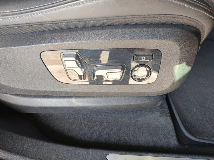 20 - BMW X6 X6 xdrive30d mhev 48V Msport auto