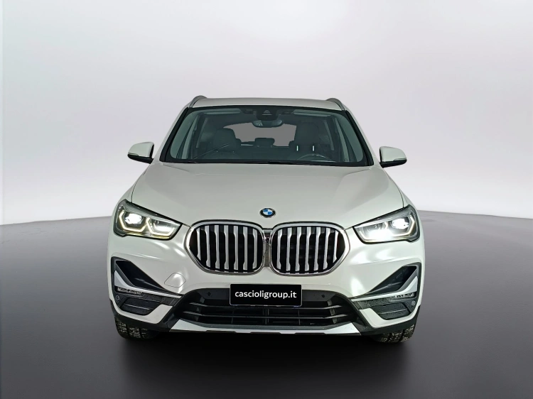 2 - BMW X1 X1 sdrive18d xLine Plus auto