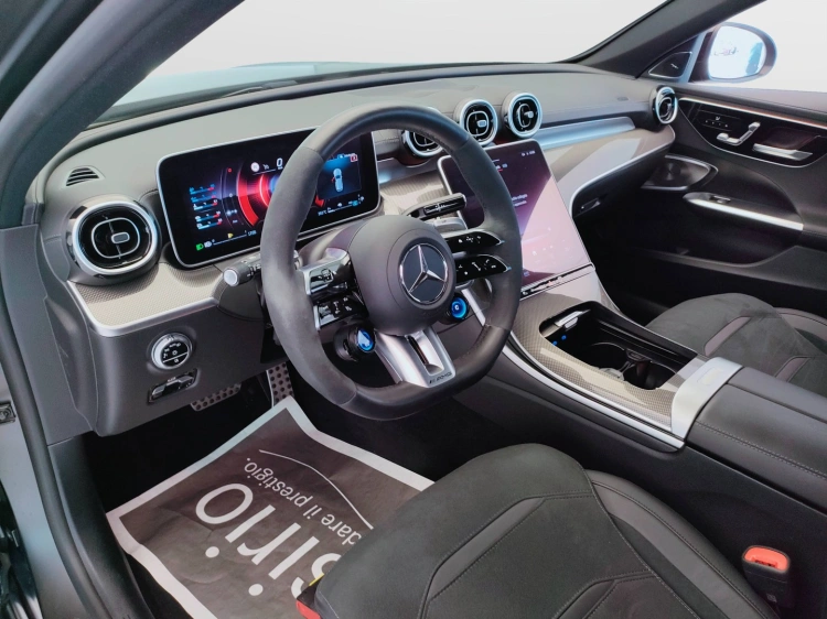 17 - Mercedes AMG Classe C Mercedes-AMG C 63 S E-Performance Station Wagon
