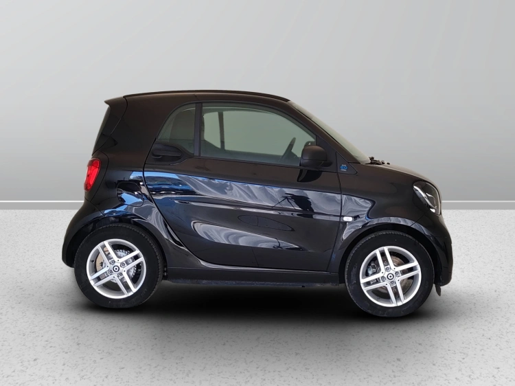 7 - smart fortwo Fortwo eq Pure 4,6kW