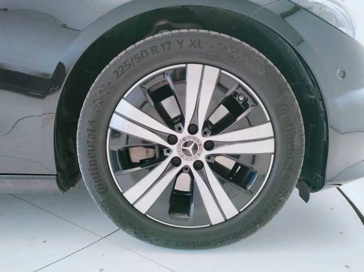 8 - Mercedes-Benz Classe C SW 220 d mhev Sport auto