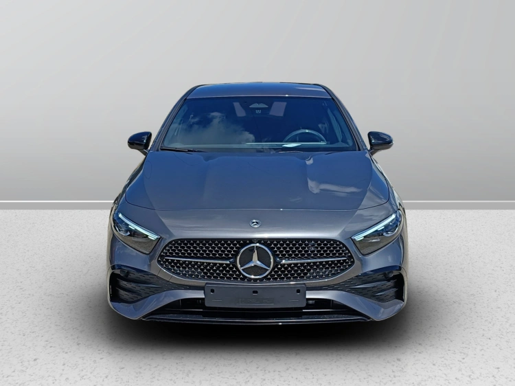 2 - Mercedes-Benz Classe A 180 d Automatic