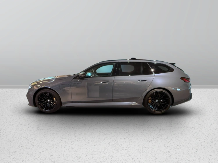 29 - BMW M M5 M5 Touring