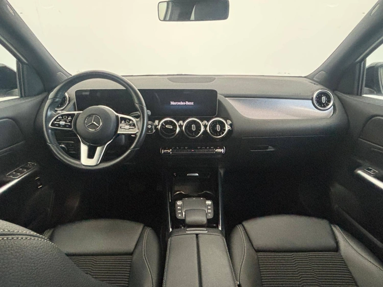 14 - Mercedes-Benz GLA 200 d Sport Plus auto