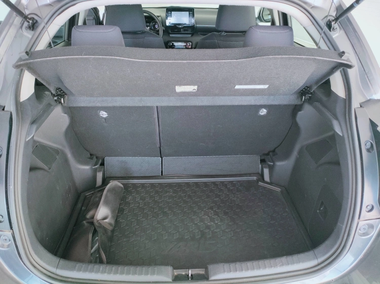 5 - Toyota Yaris Yaris 1.5h Trend