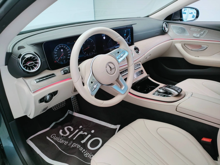 16 - Mercedes-Benz CLS Coupe 350 d Premium 4matic auto