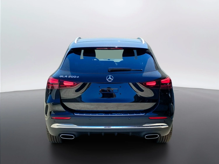 4 - Mercedes-Benz GLA 200 d automatic