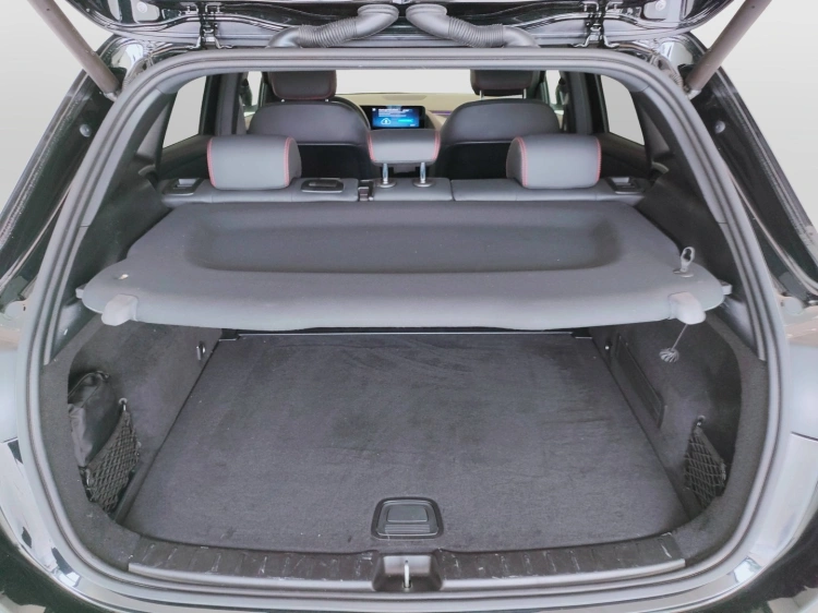 12 - Mercedes-Benz GLA 200 d AMG Line Advanced Plus Digital Edition auto