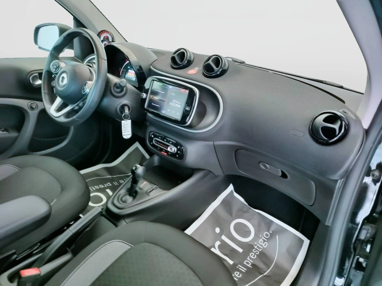 13 - smart fortwo Fortwo eq Passion 22kW