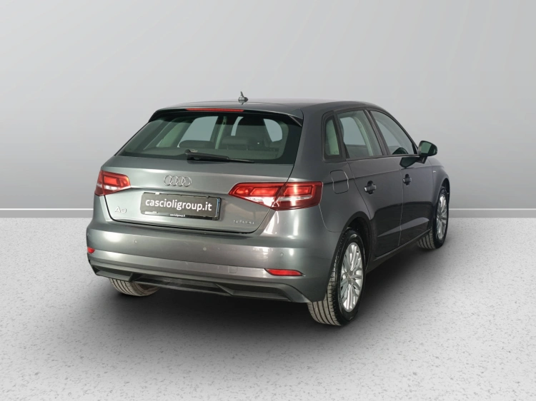 5 - Audi A3 A3 Sportback 1.4 tfsi g-tron Business 110cv s-tronic
