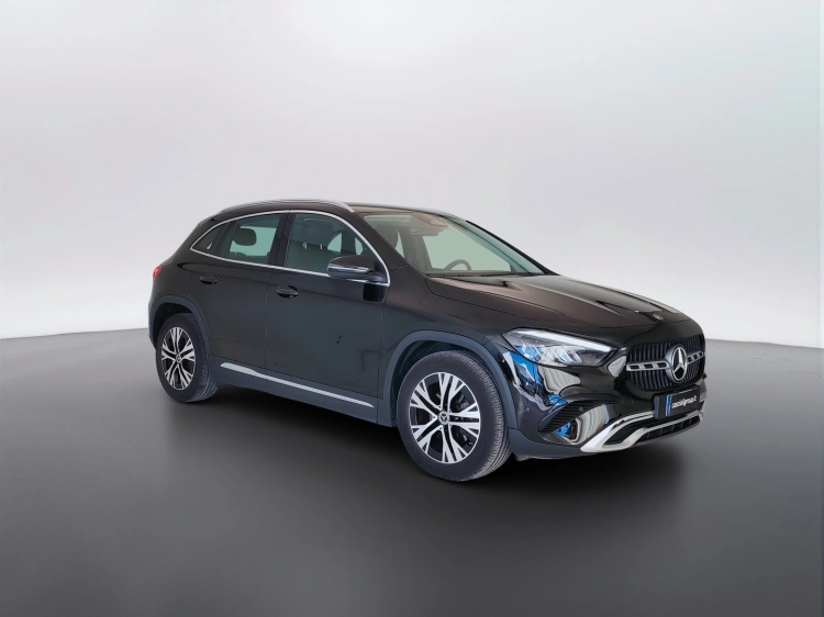 3 - Mercedes-Benz GLA 180 d Progressive Advanced auto