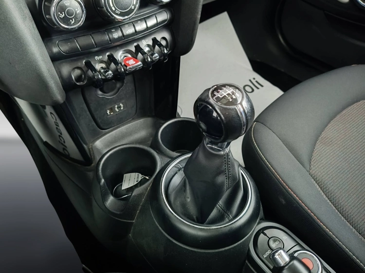 14 - MINI One Mini 1.5 One D Business 3p