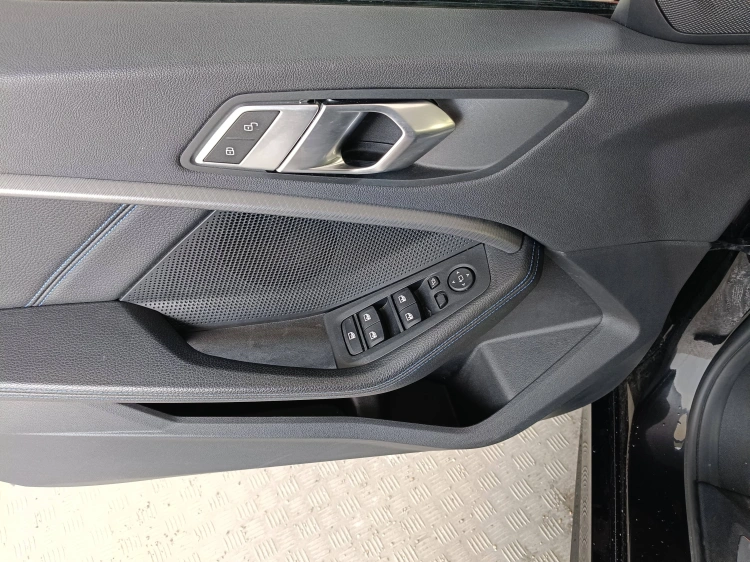 18 - BMW Serie 1 116d Msport auto