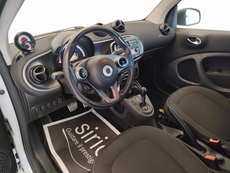 13 - smart fortwo Fortwo 1.0 Superpassion 71cv twinamic