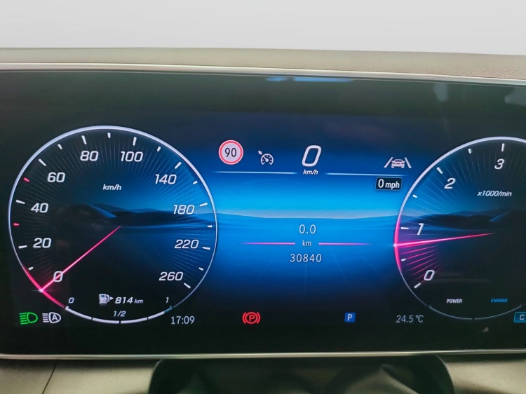 18 - Mercedes-Benz GLC 200 d Advanced 4matic auto