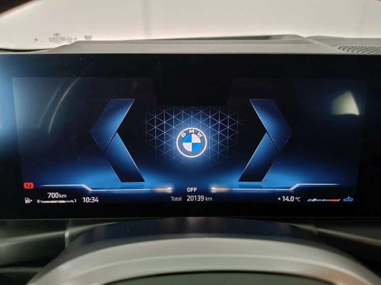 12 - BMW Serie 3 320d Touring mhev 48V Msport xdrive auto