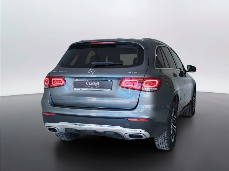 5 - Mercedes-Benz GLC 220 d Sport 4matic auto
