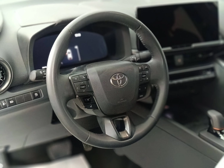 18 - Toyota C-HR C-HR 1.8 hv Trend fwd e-cvt