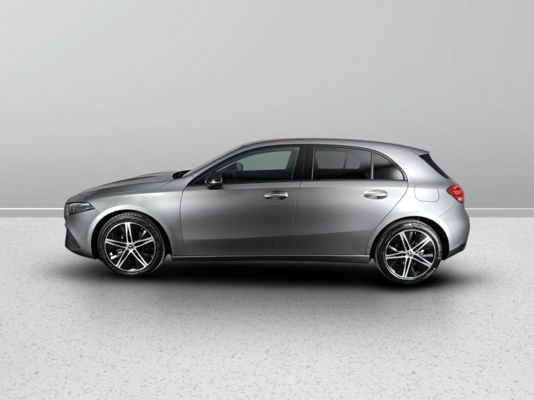 6 - Mercedes-Benz Classe A 180 d Progressive Advanced auto